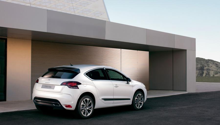  Citroen DS4 2010 года  (фото 105 из 143)